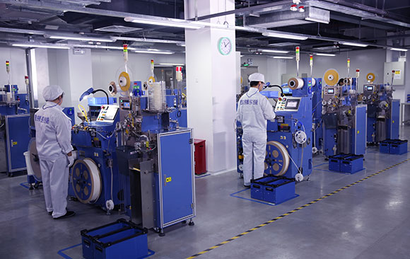Taping machine
